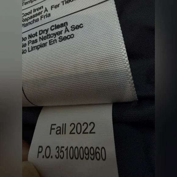 Carhartt Women Rain Defender Insulated Vest Black Relaxed Fit XS - Picture 7 of 10